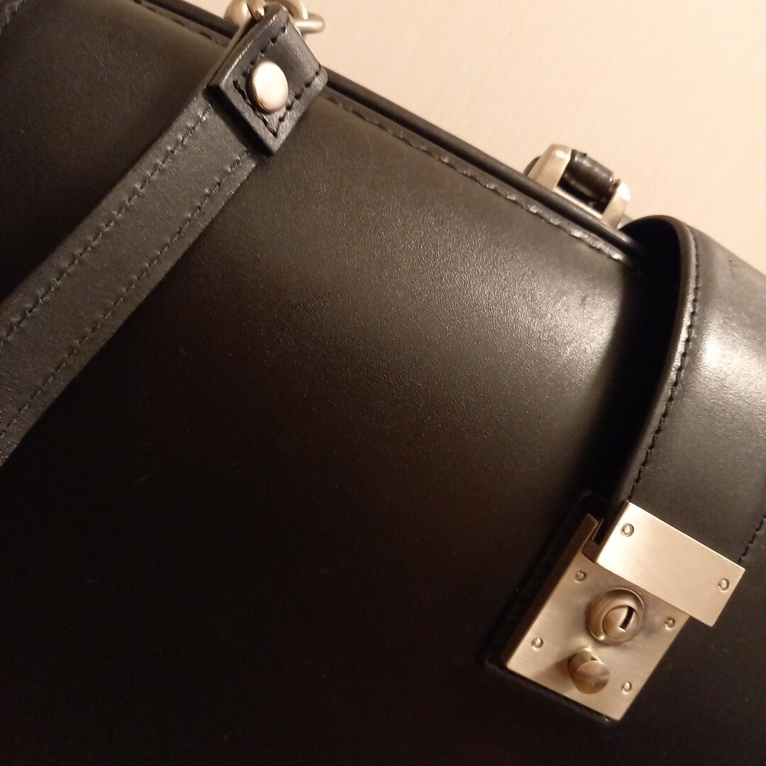 青木鞄　ダレスバッグ　大容量　ブラック　牛革 メンズのバッグ(ビジネスバッグ)の商品写真