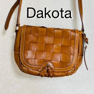 新品タグ付き♥️Dakota ショルダーバッグ ハーフムーン イントレチャート