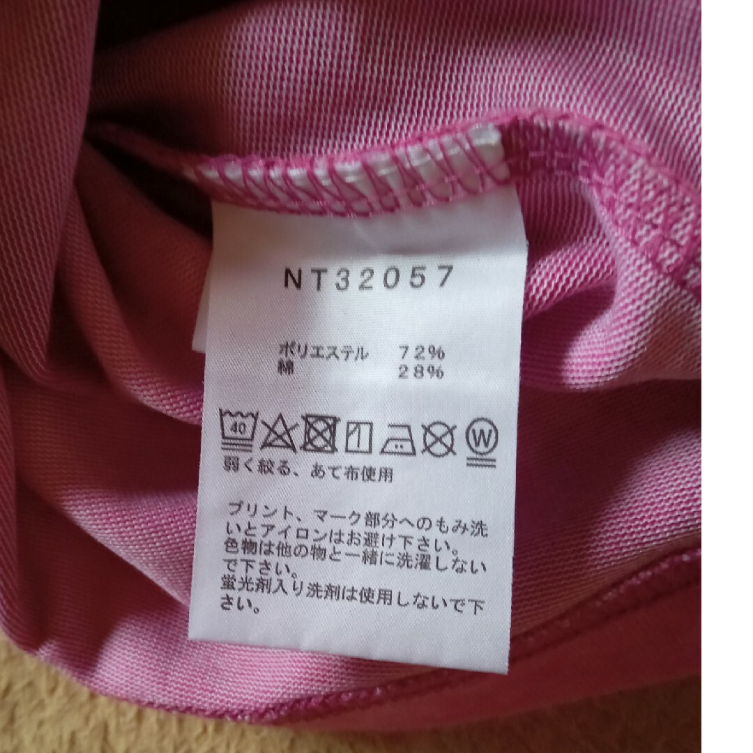 THE NORTH FACE(ザノースフェイス)の新品タグ付き　ノースフェイス　Tシャツ レディースのトップス(Tシャツ(半袖/袖なし))の商品写真