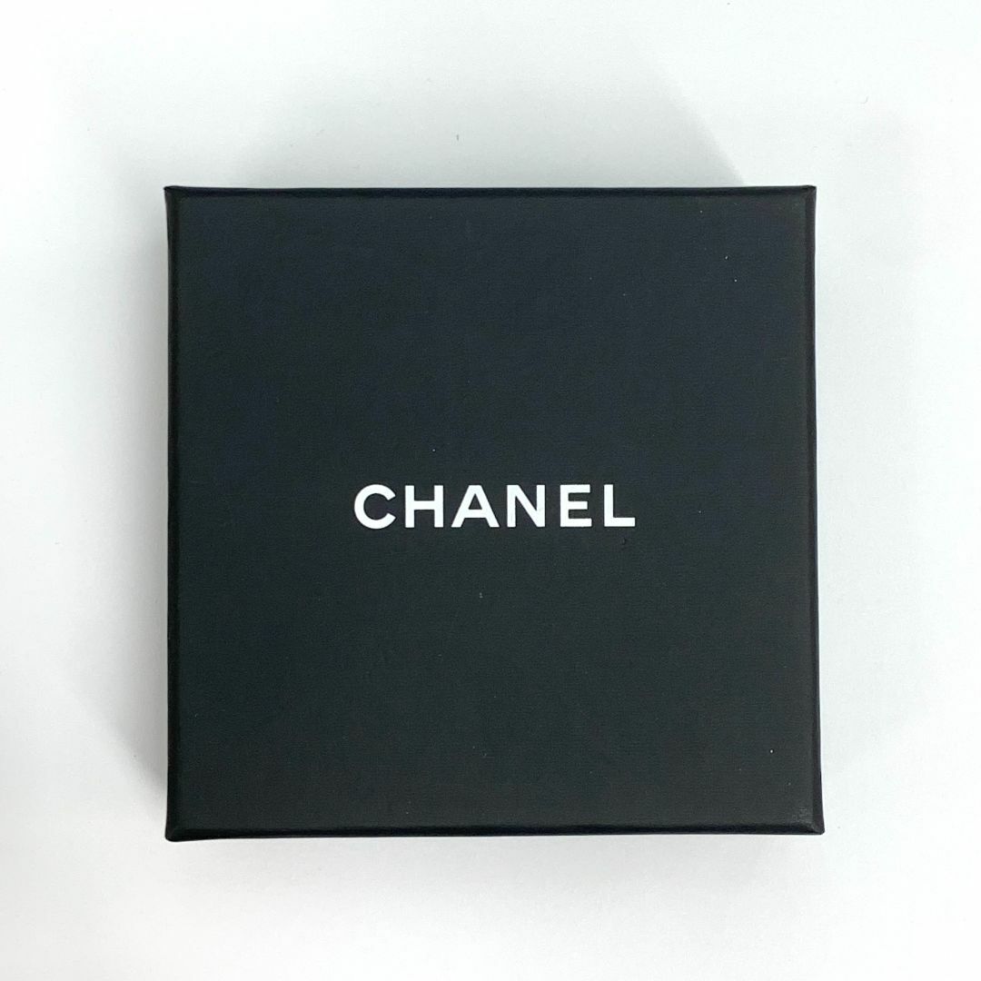 CHANEL(シャネル)の7112 シャネル ココマーク ハート ラインストーン ブローチ ゴールド レディースのアクセサリー(ブローチ/コサージュ)の商品写真