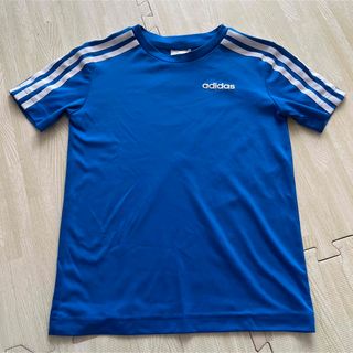 アディダス(adidas)のadidas Tシャツ　130(Tシャツ/カットソー)