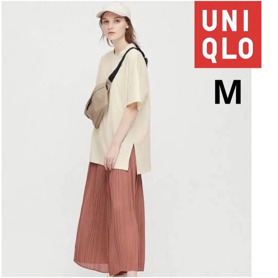 UNIQLO(ユニクロ)の〈未使用〉ユニクロ　コットンリラックススリットチュニック　半袖　Tシャツ　 レディースのトップス(Tシャツ(半袖/袖なし))の商品写真