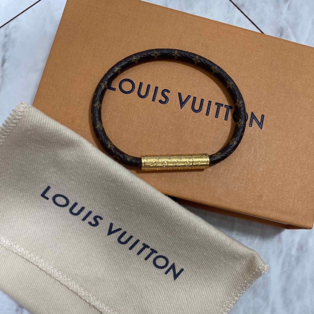 LOUIS VUITTON(ルイヴィトン)のルイヴィトン　モノグラム　ブレスレット メンズのアクセサリー(ブレスレット)の商品写真