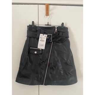 ザラ(ZARA)のZARA レザースカート　新品タグ付き(ミニスカート)