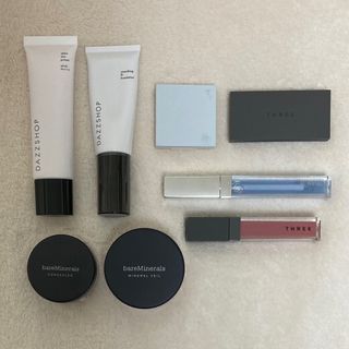 スリー(THREE)のコスメ bareMineralsフェイスパウダー、POLA アイシャドウなど(リップグロス)