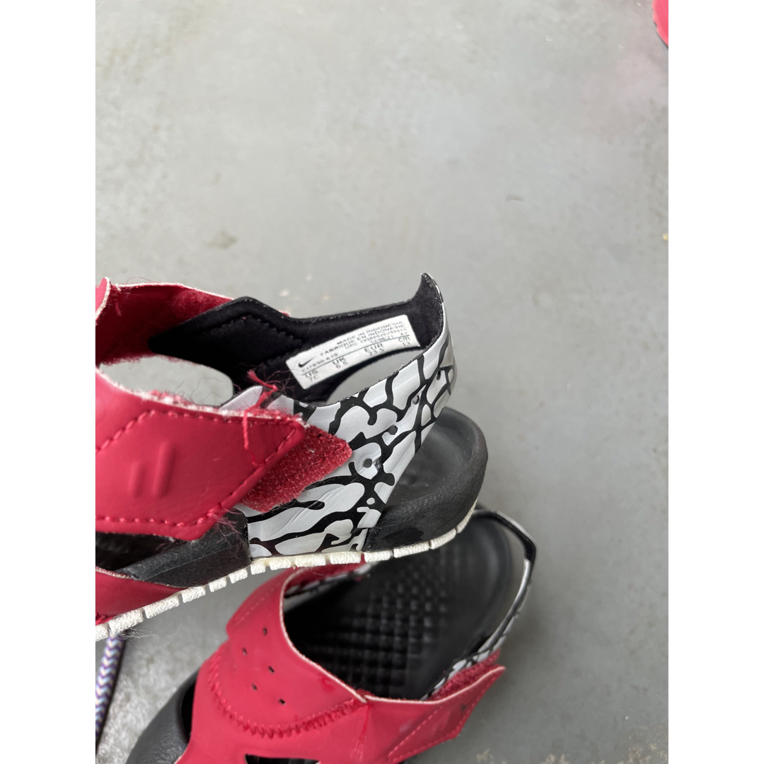 NIKE(ナイキ)のキッズ用　NIKEスポサン キッズ/ベビー/マタニティのキッズ靴/シューズ(15cm~)(サンダル)の商品写真