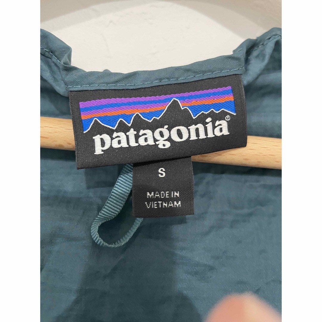 patagonia(パタゴニア)のPatagonia フーディニジャケット　S メンズのジャケット/アウター(ナイロンジャケット)の商品写真