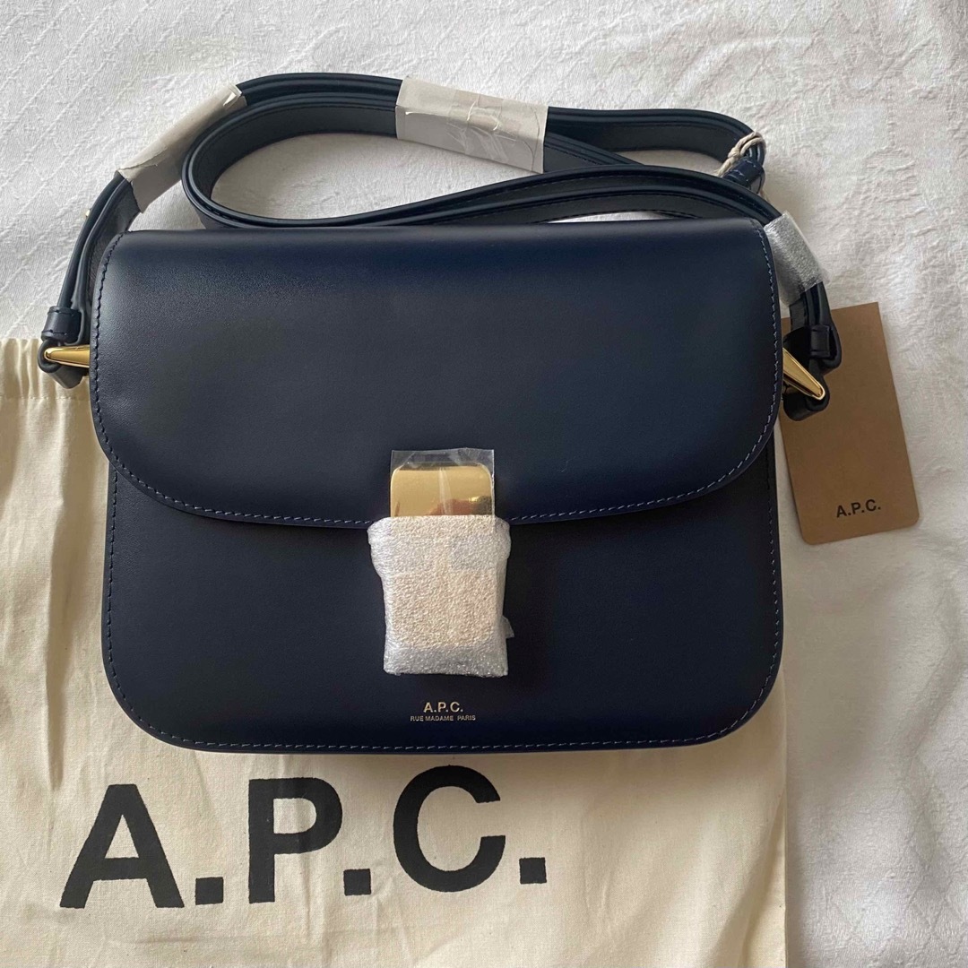 新品未使用　A.P.C ショルダーバッグ