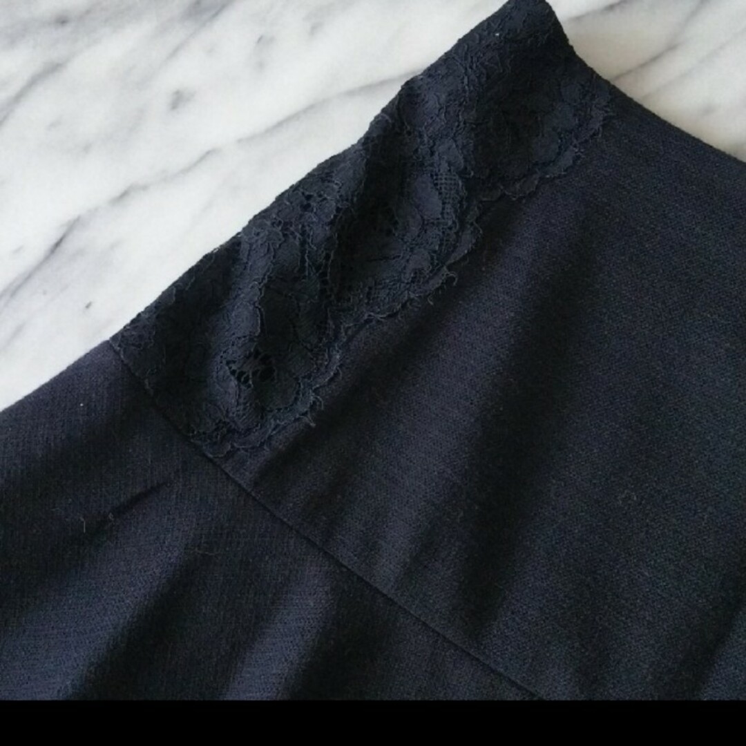 LE JOUR(ルジュール)のネイビー　スカート レディースのスカート(ひざ丈スカート)の商品写真