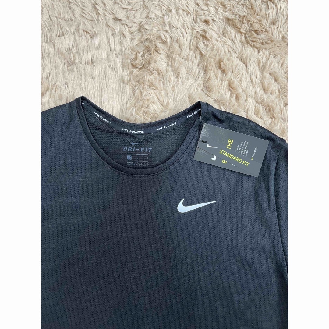 NIKE(ナイキ)のナイキ（NIKE） ランニング ブリーズ 半袖 Tシャツ　M スポーツ/アウトドアのランニング(ウェア)の商品写真