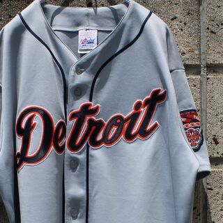 マジェスティック(Majestic)のUSA製 00s Detroit Tigers 袖ワッペン付き 古着ゲームシャツ(ウェア)