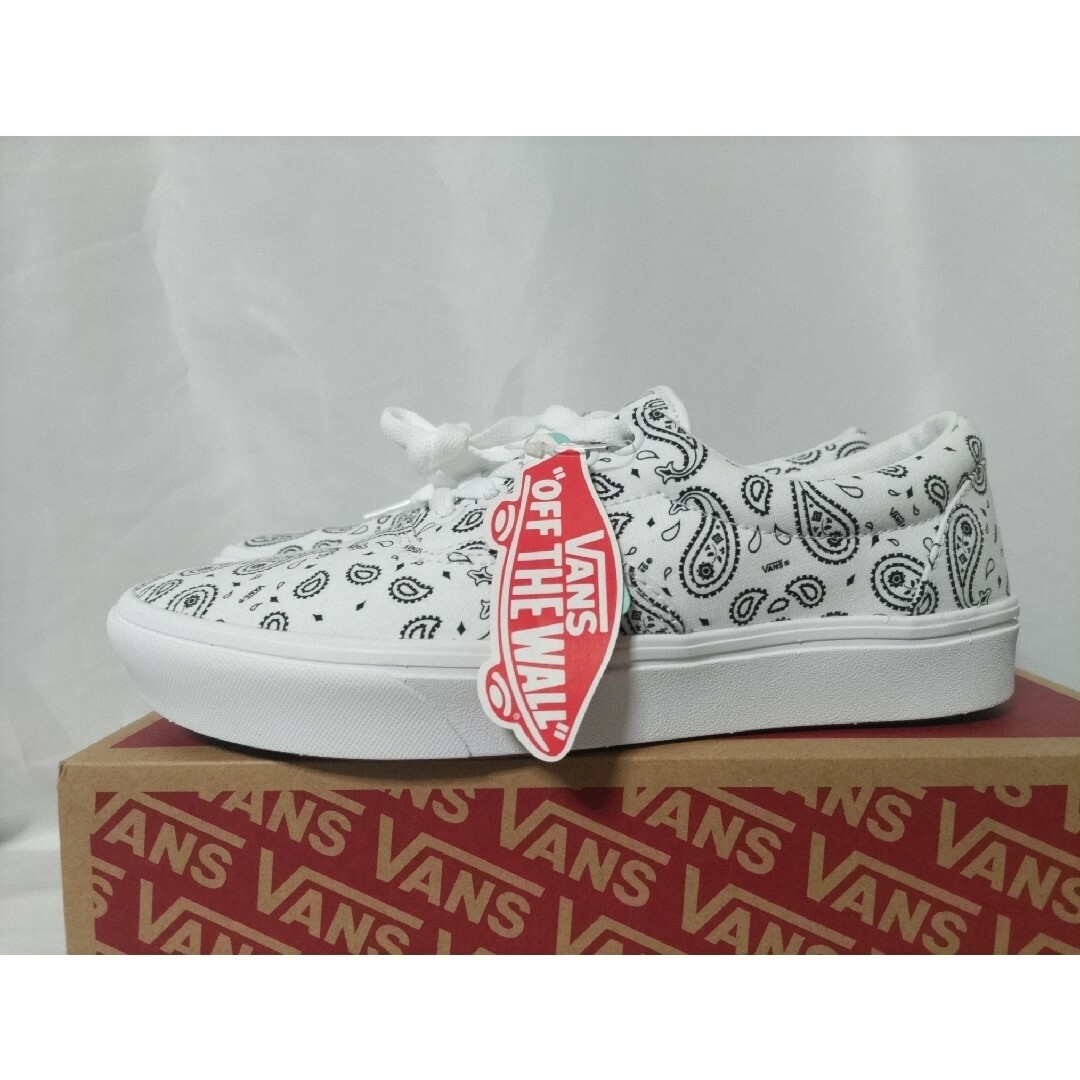 VANS - 26cm vans era ペイズリー 新品 スニーカーの通販 by OUT's ...