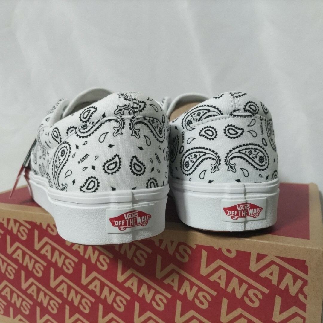 VANS - 26cm vans era ペイズリー 新品 スニーカーの通販 by OUT's ...