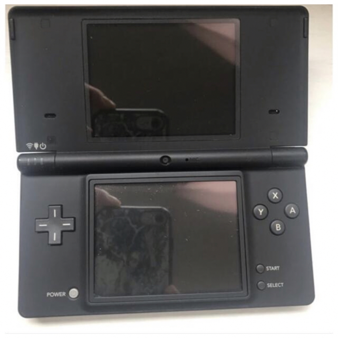 ニンテンドーDS(ニンテンドーDS)の任天堂　DSi 本体 エンタメ/ホビーのゲームソフト/ゲーム機本体(携帯用ゲーム機本体)の商品写真