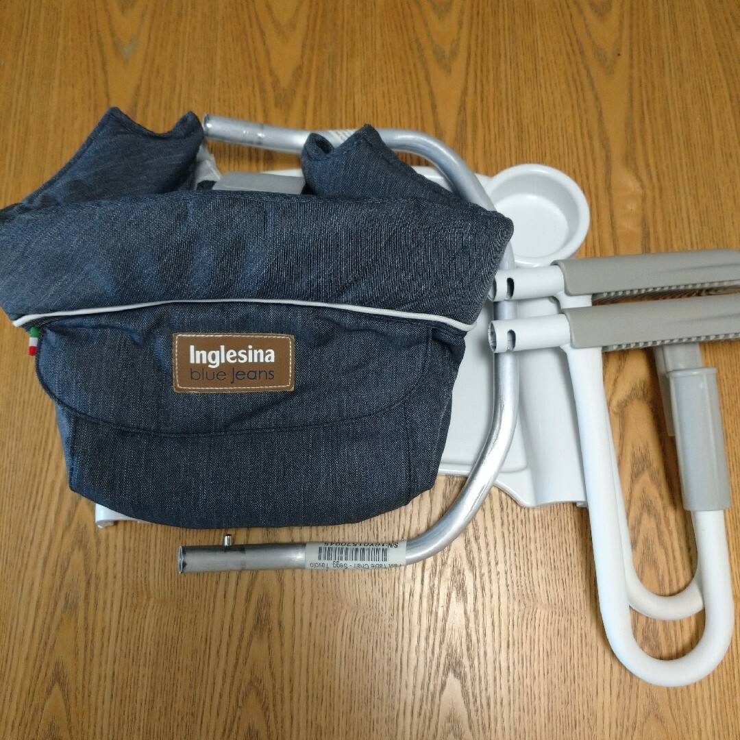 Inglesina(イングリッシーナ)のイングリッシーナ　デニム キッズ/ベビー/マタニティのキッズ/ベビー/マタニティ その他(その他)の商品写真