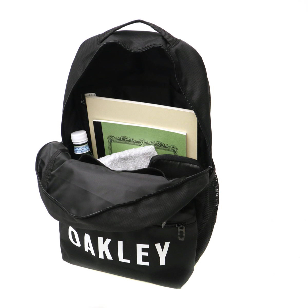Oakley(オークリー)のOAKLEY Essential Day Pack 5.0 バックパック メンズのバッグ(バッグパック/リュック)の商品写真