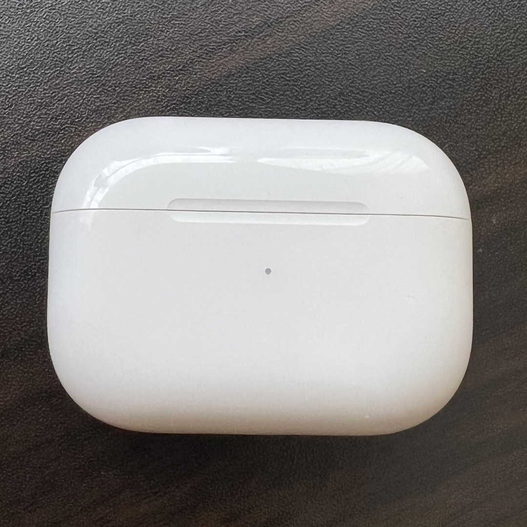 Apple(アップル)の送無❗️AirPods Pro 数回のみ使用　美品 スマホ/家電/カメラのオーディオ機器(ヘッドフォン/イヤフォン)の商品写真