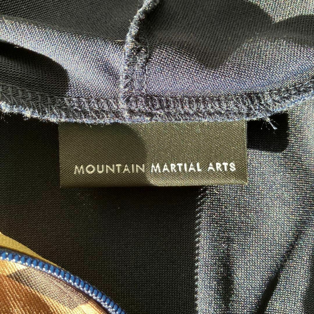 大人気☆ MOUNTAIN MARTIAL ARTS多ポケット フードカットソーS