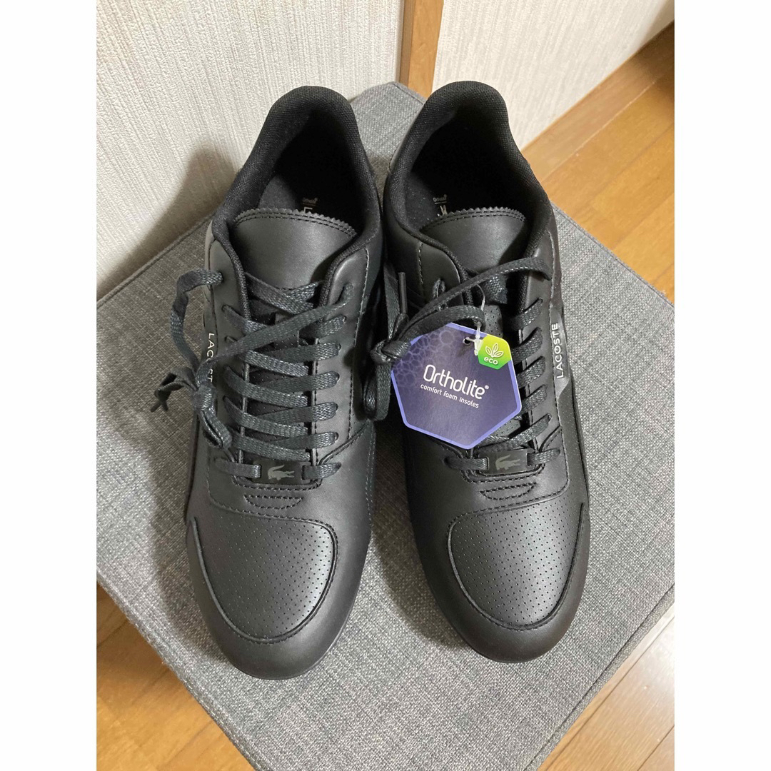 【新品未使用】LACOSTE オールブラック　スニーカー