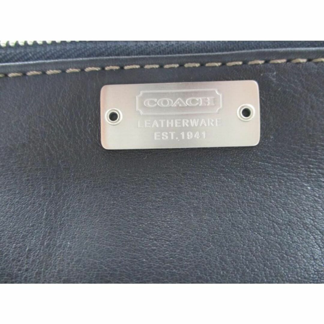 COACH(コーチ)の◇美品 COACH コーチ 大容量 ハンドポーチ ラウンドファスナー ブラック  レディースのファッション小物(ポーチ)の商品写真