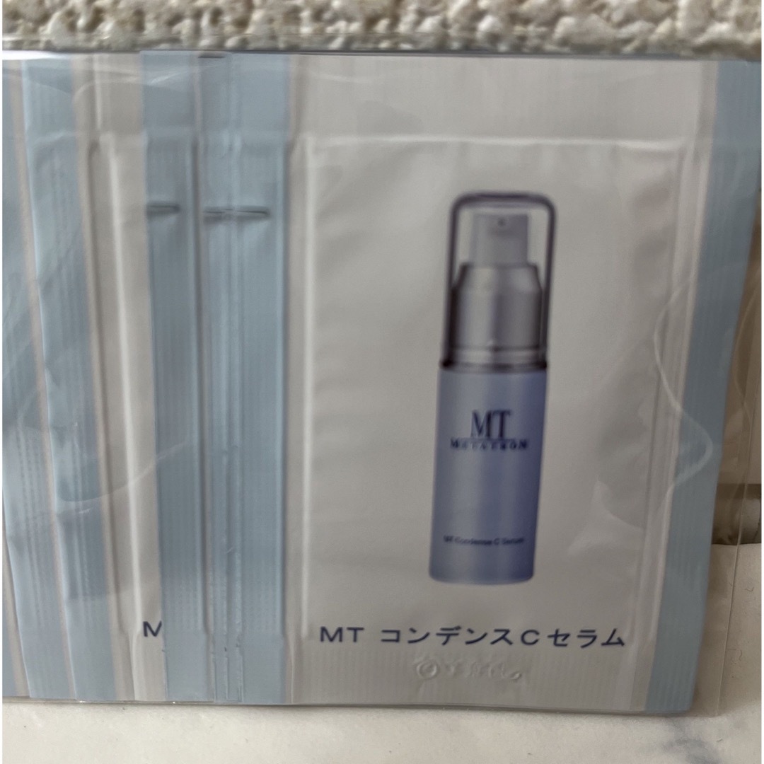 MT METATRON(エムティメタトロン)のMTメタトロン　コンデンスCセラム　50包 コスメ/美容のスキンケア/基礎化粧品(美容液)の商品写真