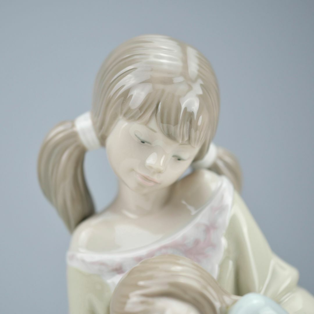 エクルベージュ ☆元箱付き美品 リヤドロ 1534 『リトルシスター