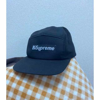 ビッシュ(BiSH)のBiSH（ビッシュ）ジェットキャップ Supremeパロディ 宅配便発送(アイドルグッズ)