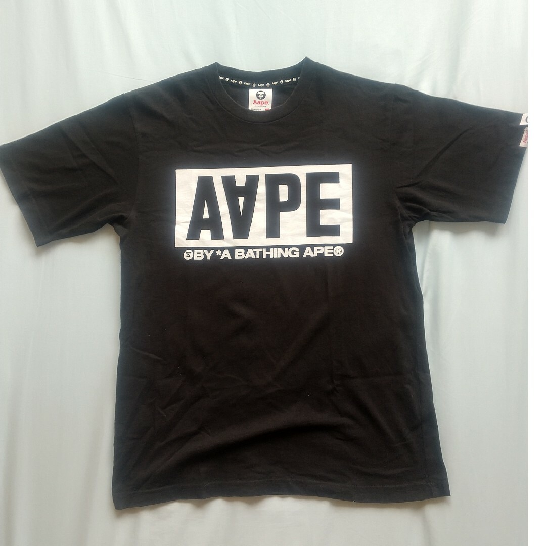 A BATHING APE(アベイシングエイプ)のA BATHING APE　半袖Ｔシャツ　デカロゴ　ブラック メンズのトップス(Tシャツ/カットソー(半袖/袖なし))の商品写真