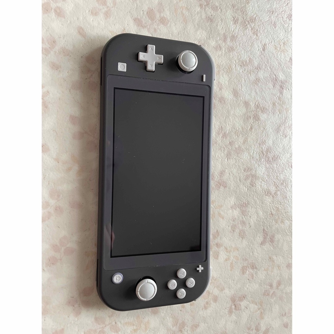 Nintendo Switch(ニンテンドースイッチ)の【美品】NINTENDO SWITCH LITE エンタメ/ホビーのゲームソフト/ゲーム機本体(携帯用ゲーム機本体)の商品写真