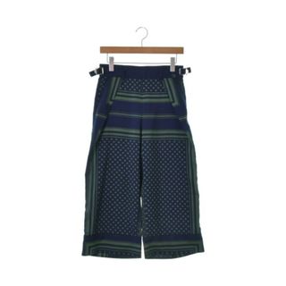 サカイ(sacai)のsacai サカイ クロップドパンツ 1(S位) 紺x緑(総柄) 【古着】【中古】(クロップドパンツ)