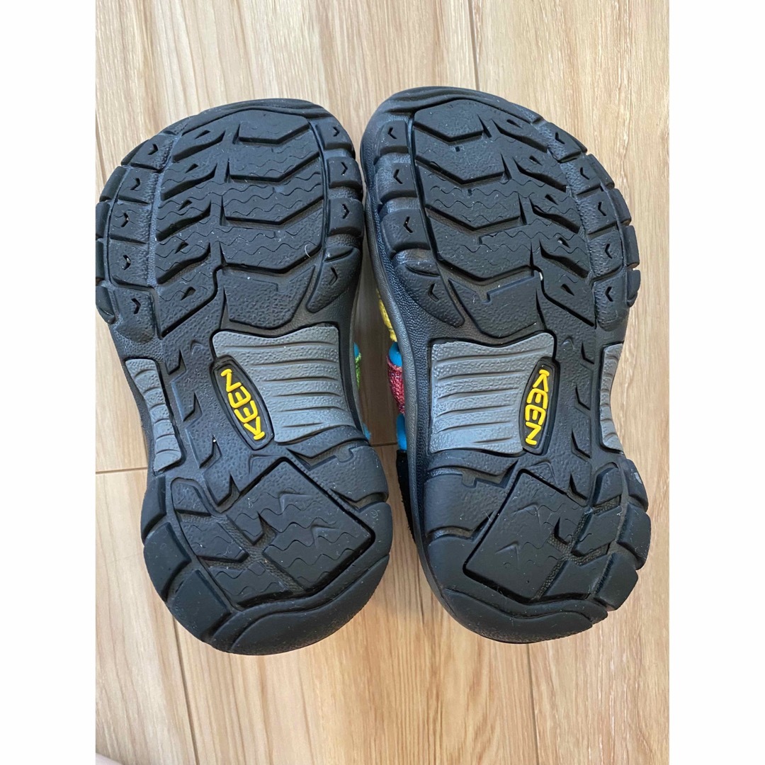 KEEN(キーン)のKEEN サンダル 17.0cm レインボー キッズ/ベビー/マタニティのキッズ靴/シューズ(15cm~)(サンダル)の商品写真