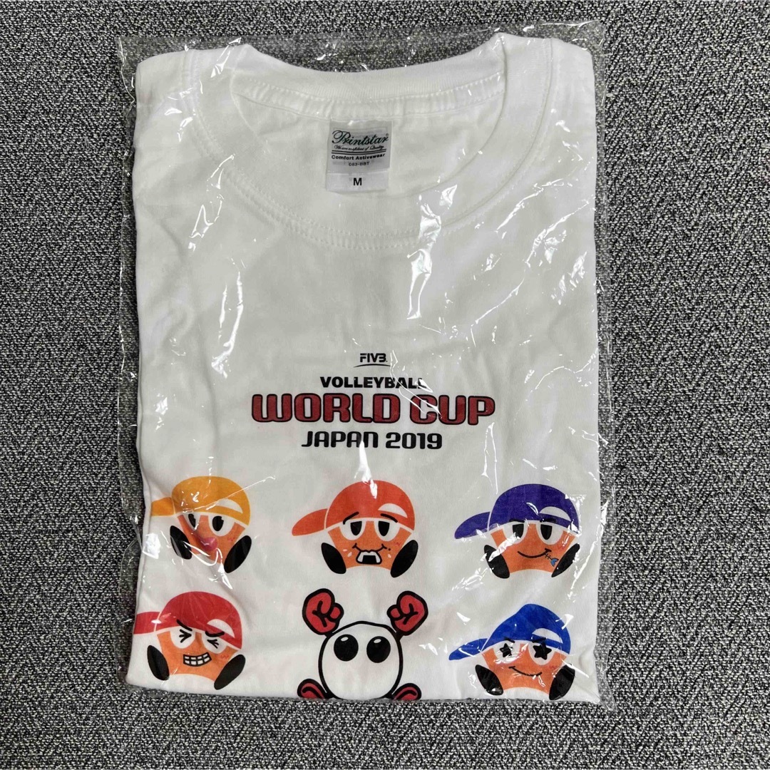 ジャニーズWEST(ジャニーズウエスト)のジャニーズWEST ワールドカップバレー2019 Tシャツ Msize エンタメ/ホビーのタレントグッズ(アイドルグッズ)の商品写真