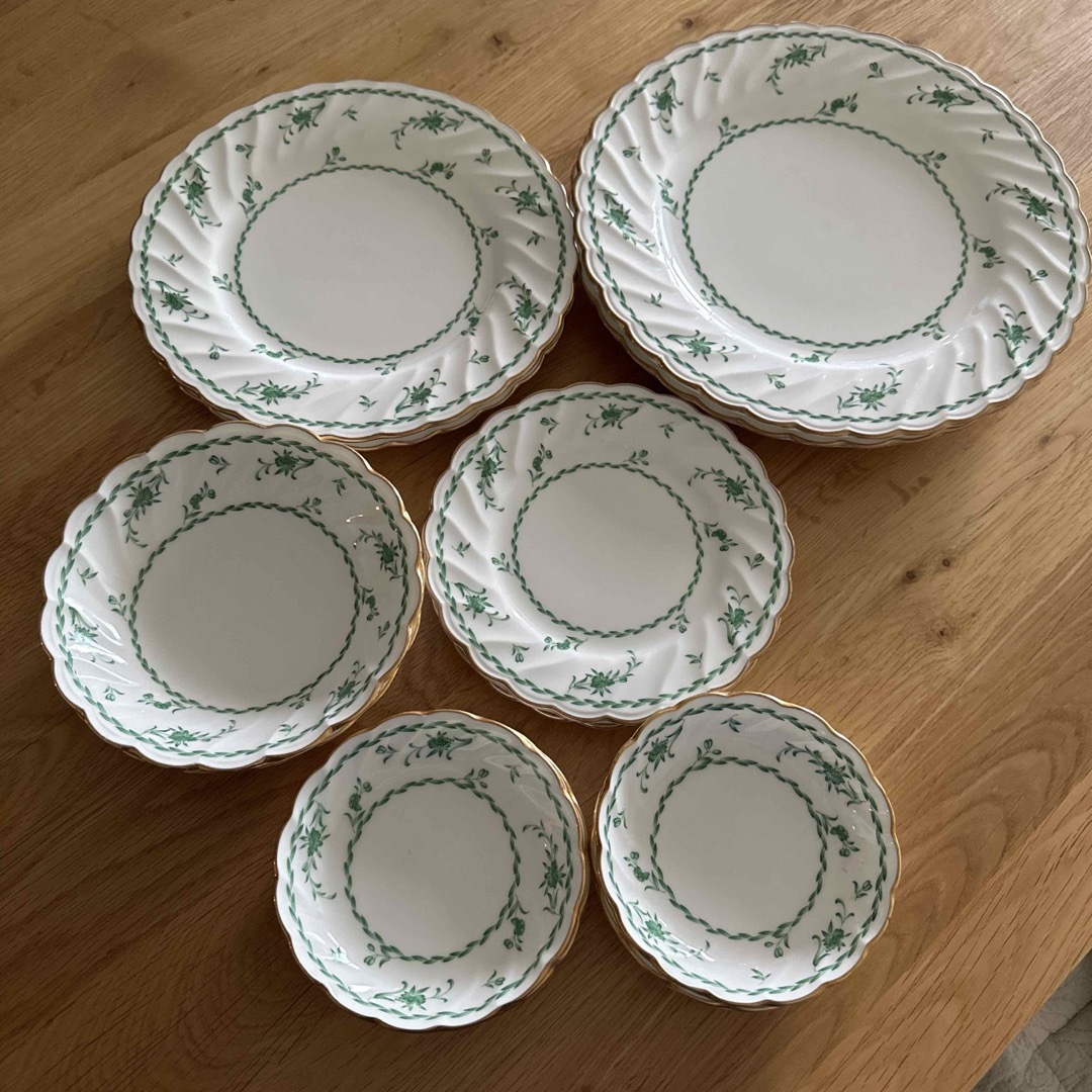 Noritake 食器セット（12枚）