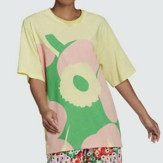 マリメッコ(marimekko)の【週末限定値引き！】marimekko　adidas　Ｔシャツ　M(Tシャツ(半袖/袖なし))