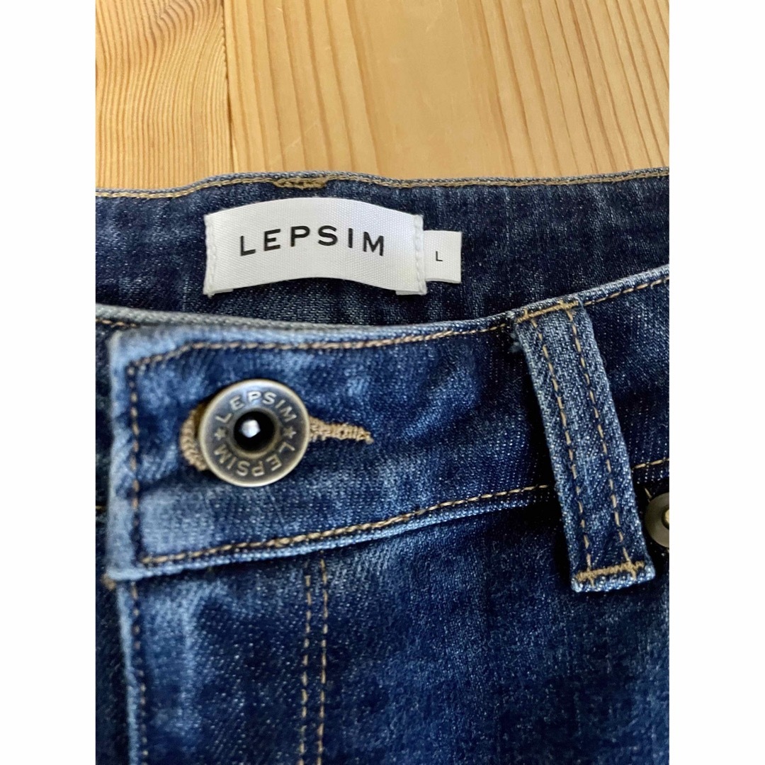 LEPSIM(レプシィム)の✨送料無料【LEPSIM レプシィム】ストレートジーンズ デニム Gパン L  レディースのパンツ(デニム/ジーンズ)の商品写真