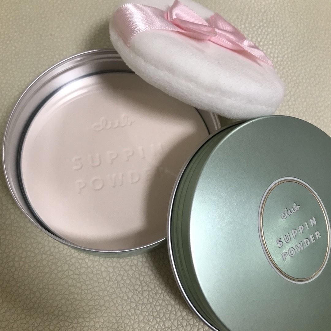 CLUBcosmetics すっぴんパウダーc ホワイトフローラルブーケの香り26gの通販 by noopy クラブ すっぴんパウダーC ホワイトフローラルブーケの香り