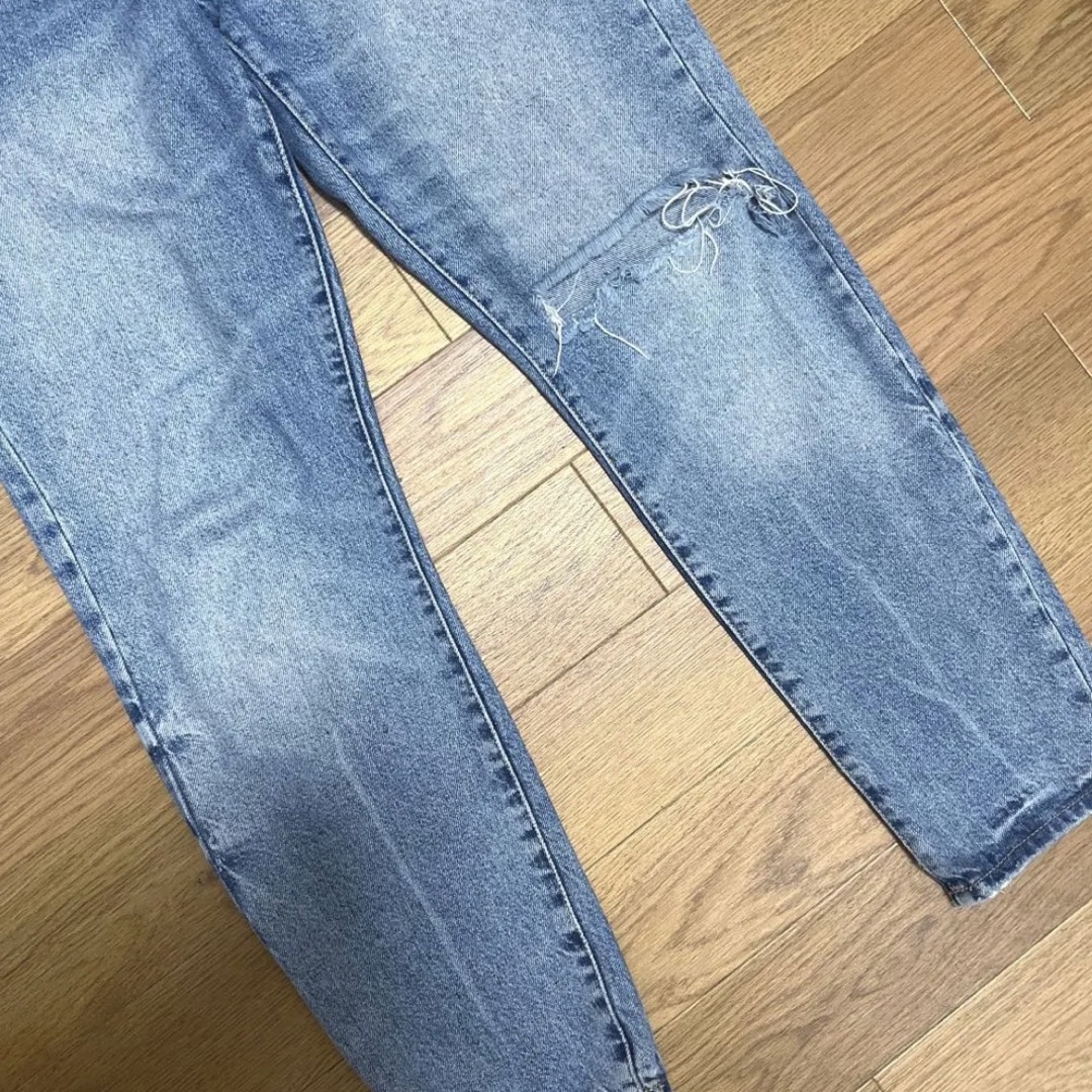 FOREVER 21(フォーエバートゥエンティーワン)のforever21 デニム　28 レディースのパンツ(デニム/ジーンズ)の商品写真