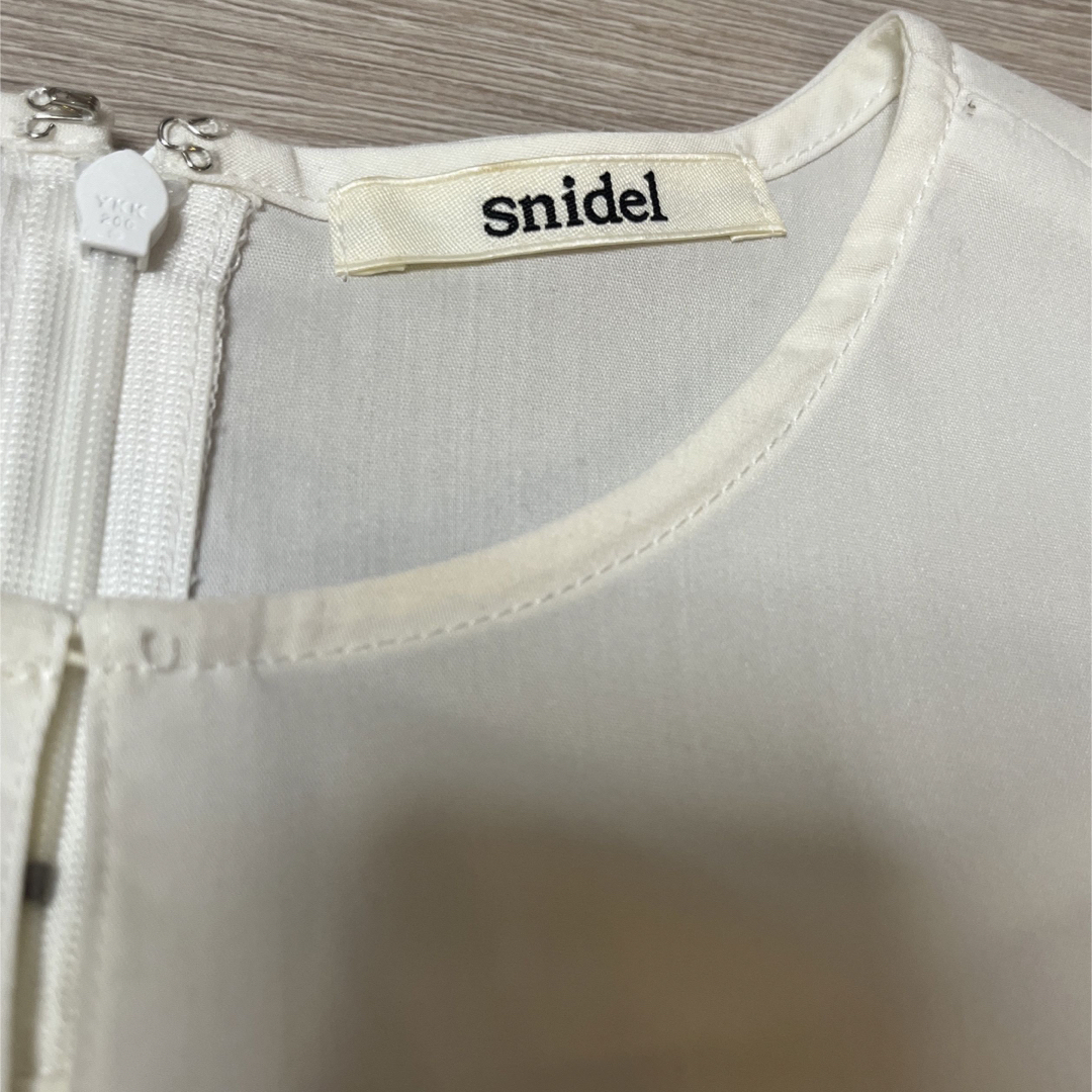 SNIDEL(スナイデル)の♥︎スナイデル　ブラウス♥︎ レディースのトップス(シャツ/ブラウス(半袖/袖なし))の商品写真