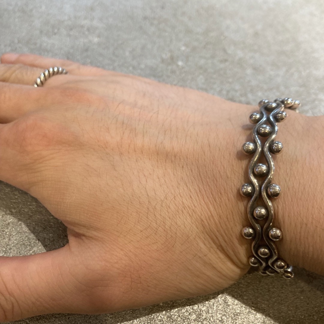 VINTAGE ヴィンテージ シルバー925 ナバホパールデザインバングルの