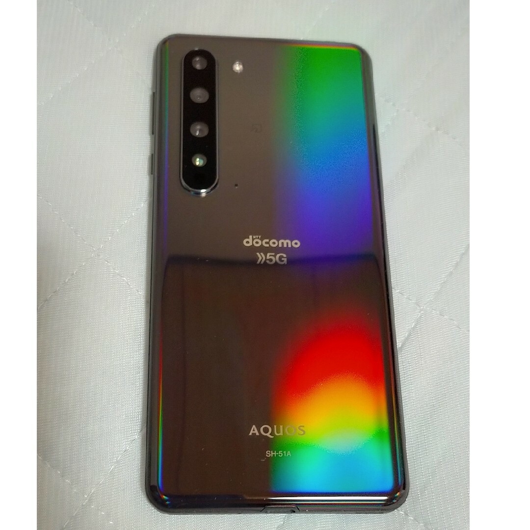 docomo AQUOS R5G ブラックレイ SH-51A スマホ/家電/カメラのスマートフォン/携帯電話(スマートフォン本体)の商品写真