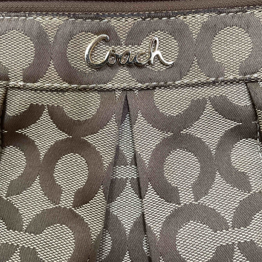 COACH(コーチ)のＣＯＡＣＨから、パーカーオプアートスウィングパックショルダーバッグ 42531P レディースのバッグ(ショルダーバッグ)の商品写真