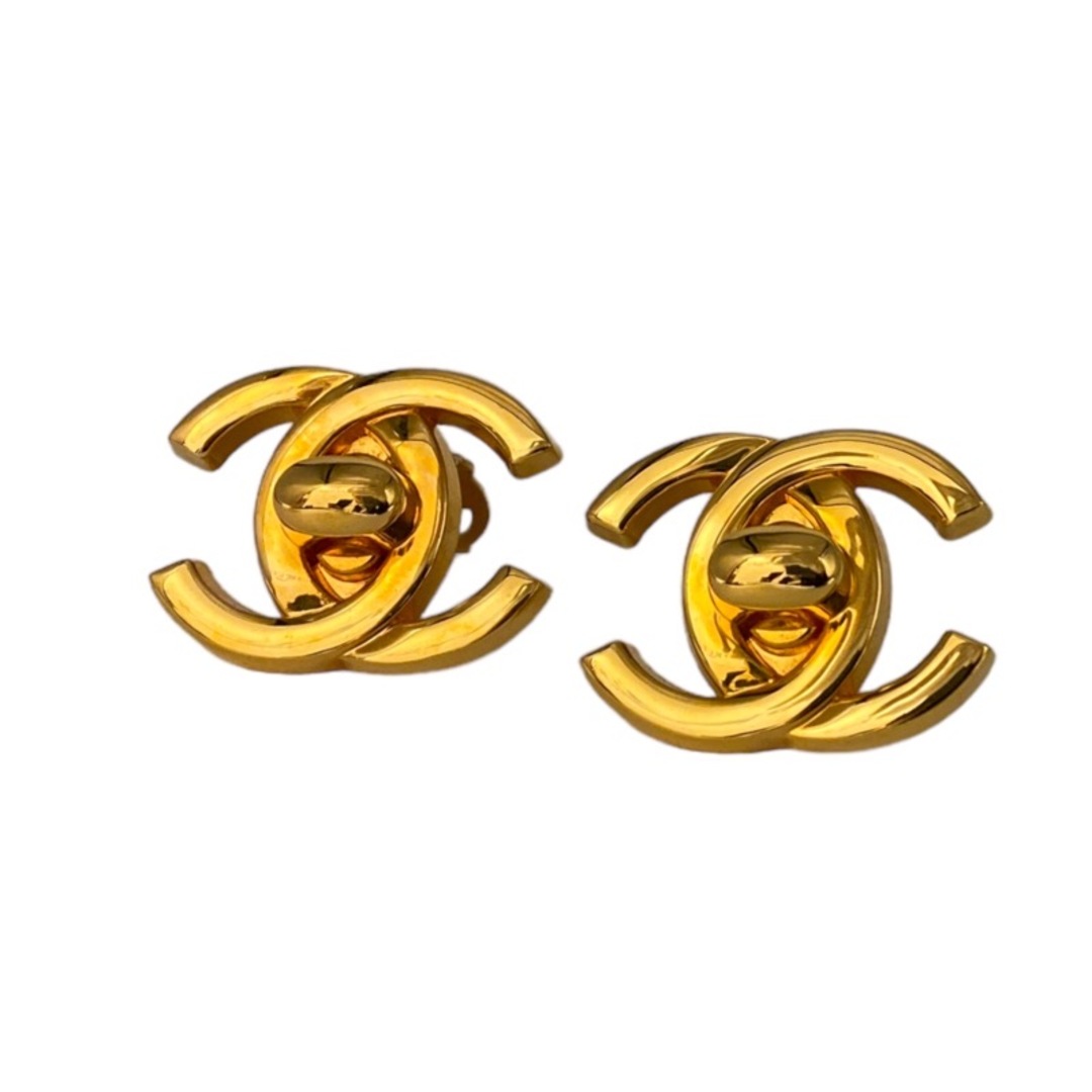 マルチボーダーシリーズ シャネルCHANEL ターンロック ココマーク