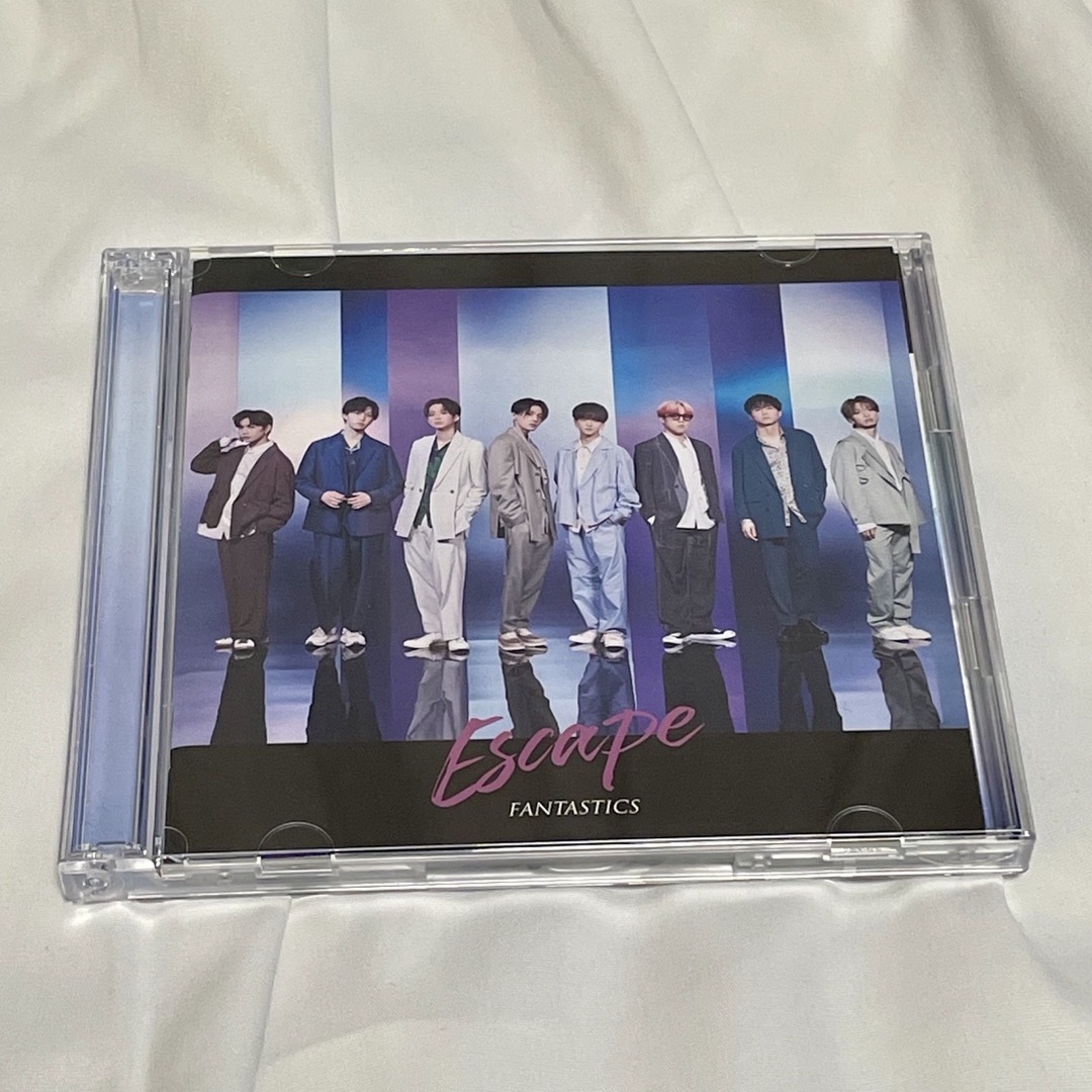 EXILE TRIBE(エグザイル トライブ)のFANTASTICS  Escape  ライブBlu-ray エンタメ/ホビーのDVD/ブルーレイ(ミュージック)の商品写真