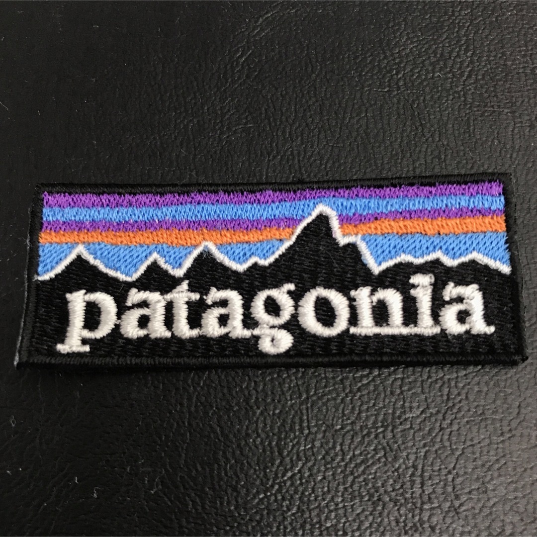patagonia(パタゴニア)の70×28mm PATAGONIA フィッツロイロゴ アイロンワッペン -85 ハンドメイドの素材/材料(各種パーツ)の商品写真