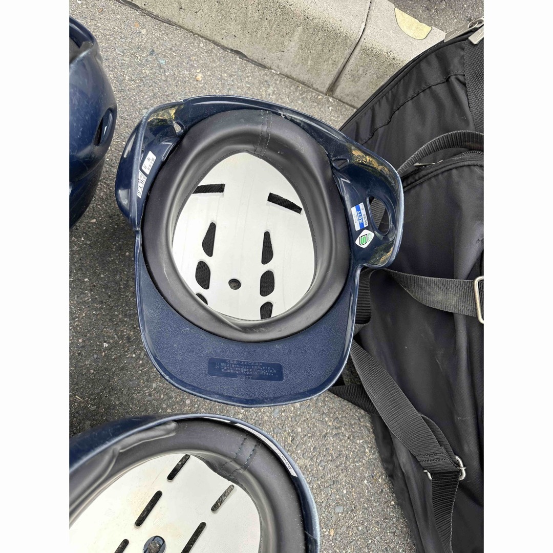 ZETT(ゼット)の軟式野球用ヘルメット9個セット ケース付き スポーツ/アウトドアの野球(防具)の商品写真
