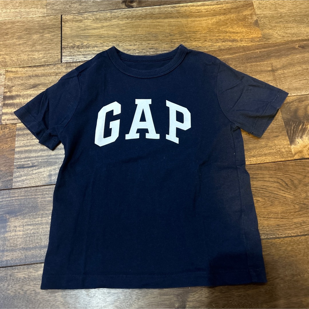 GAP(ギャップ)の美品☆GAP Tシャツ キッズ/ベビー/マタニティのキッズ服男の子用(90cm~)(Tシャツ/カットソー)の商品写真