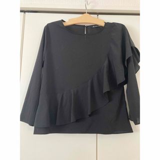 ザラ(ZARA)のザラベーシック黒カットソー　フリル ZARA BASIC(カットソー(長袖/七分))