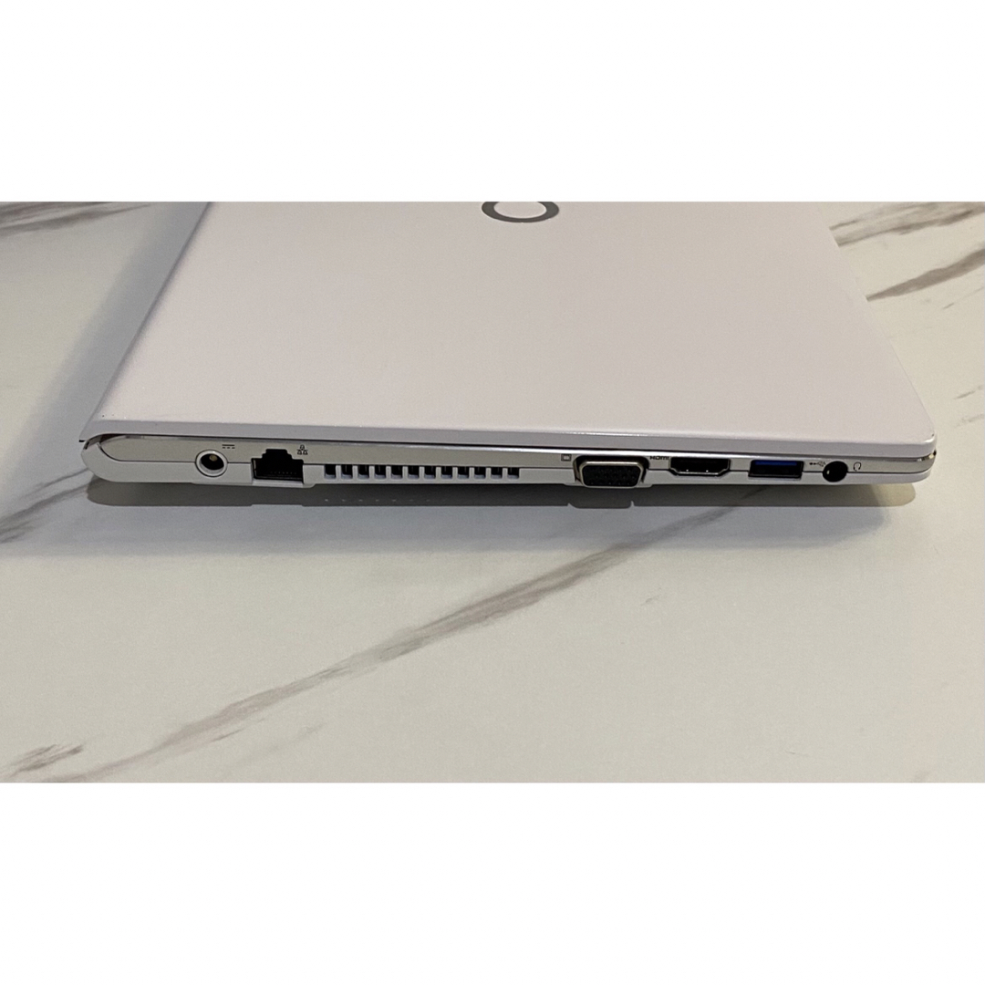 LifeBook SH90/B1 i5 8GB 256GB SSD 第7世代 スマホ/家電/カメラのPC/タブレット(ノートPC)の商品写真