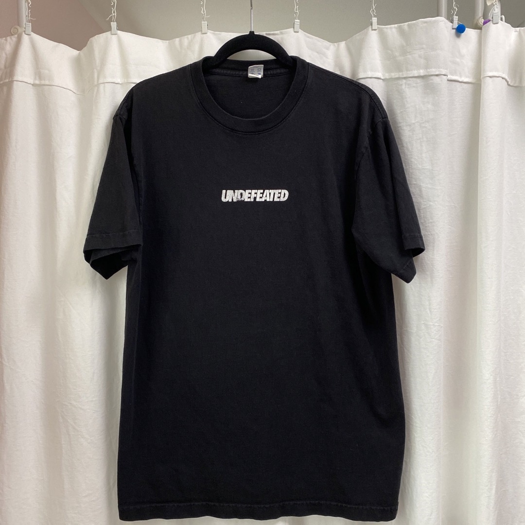 UNDEFEATED(アンディフィーテッド)のUNDEFEATED 半袖ロゴＴシャツ メンズのトップス(Tシャツ/カットソー(半袖/袖なし))の商品写真