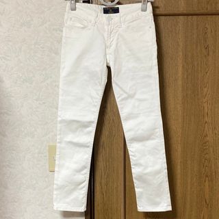 クイーンズコート(QUEENS COURT)のQUEENS COURT JEANS ホワイト ジーンズ　24インチ(デニム/ジーンズ)